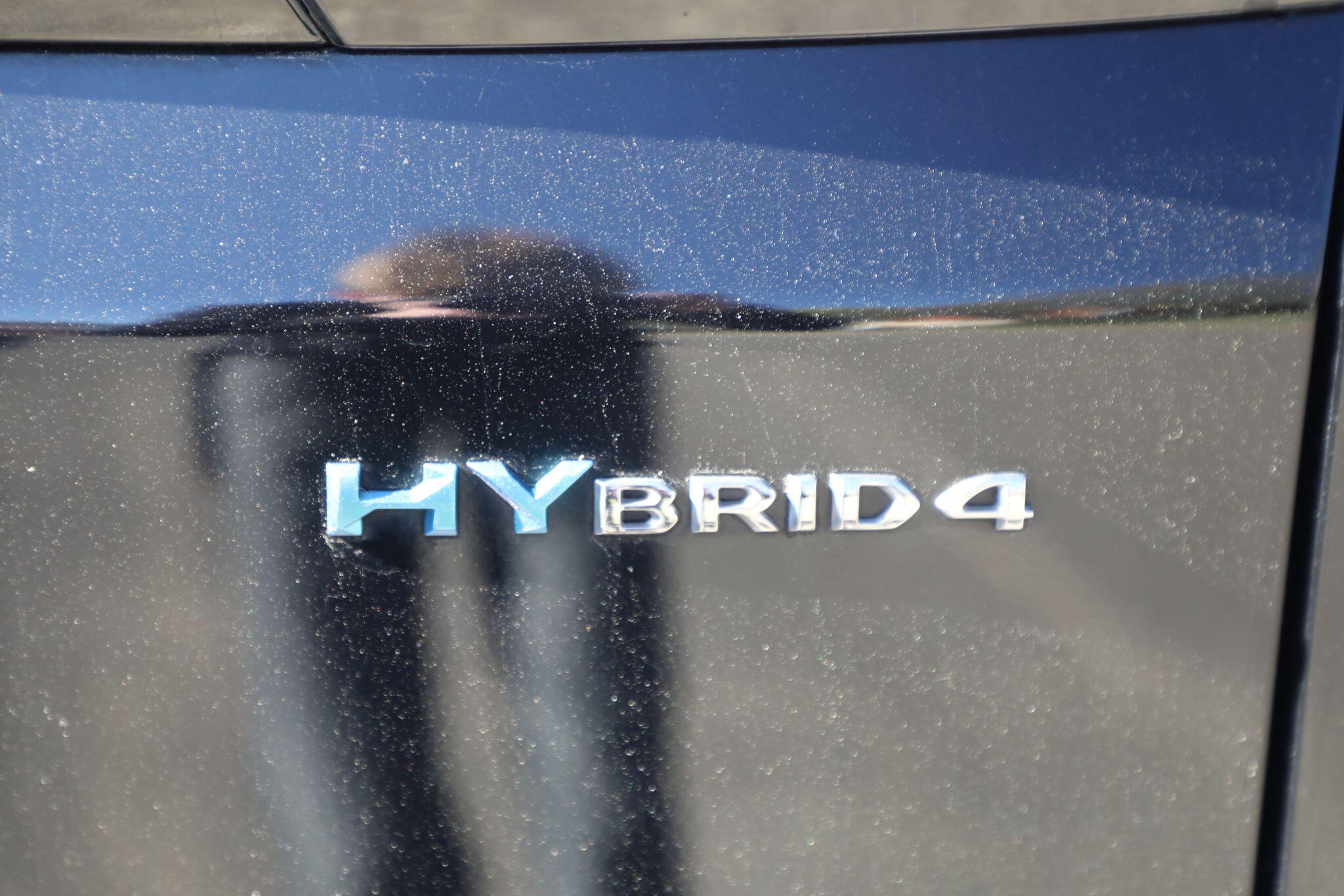Large vehicle image